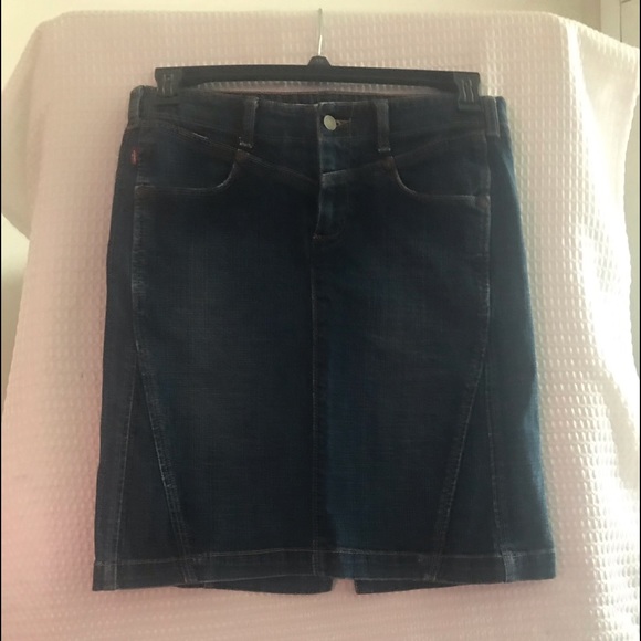 Lugene Levi mini skirt - Picture 3 of 3